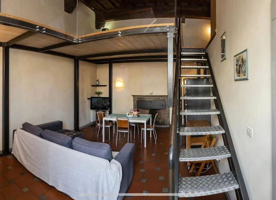 Nice And Quiet Loft 5 Minutes Walk From The Duomo Florence Italy