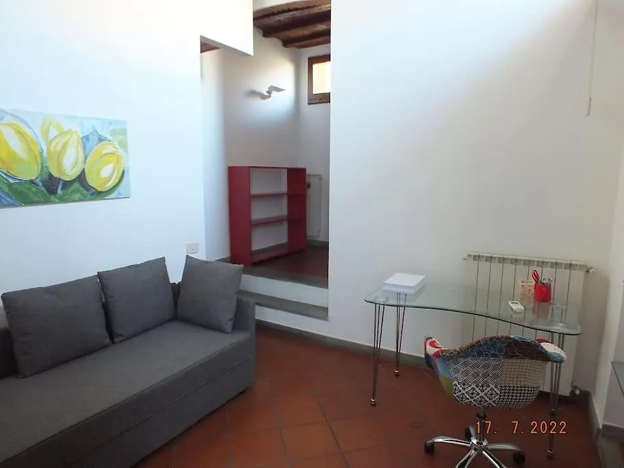 Nice And Quiet Loft 5 Minutes Walk From The Duomo Florence
