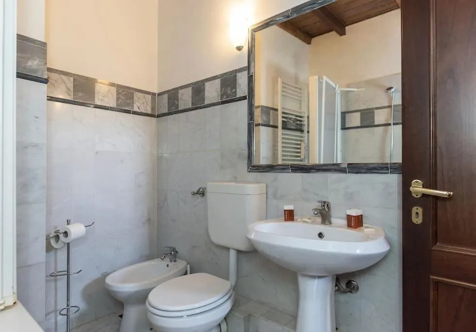 Nice And Quiet Loft 5 Minutes Walk From The Duomo Florence Apartment