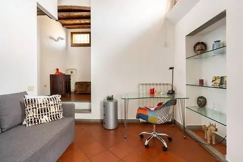 Apartment Nice And Quiet Loft 5 Minutes Walk From The Duomo Florence